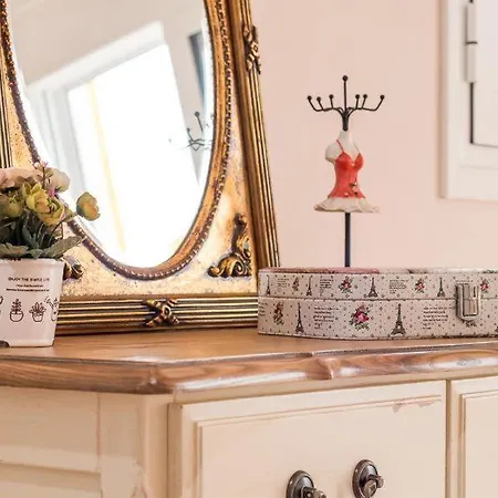 Regina - Luxury And Comfort Лакания